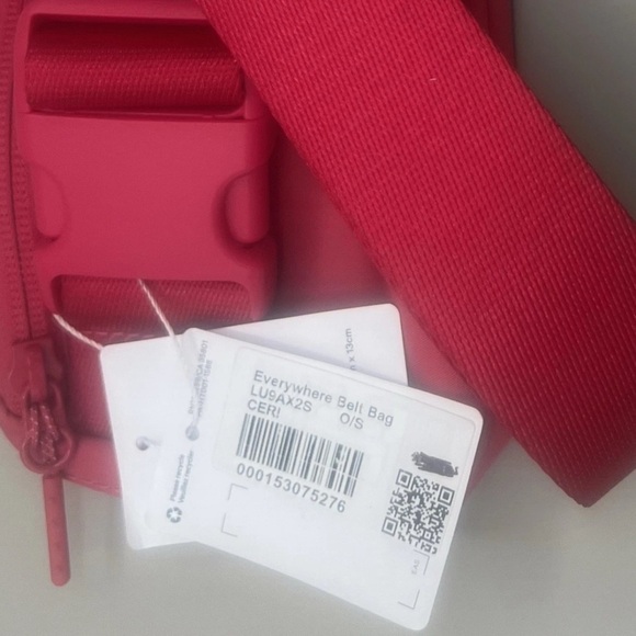 Authentic LULULEMON Everywhere Belt Bag 1L In Cherry Mist Pink & Silver Accents - Picture 7 of 10